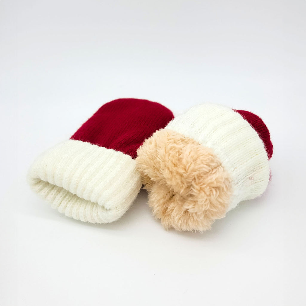 Knitted mittens with soft lining "Santa"