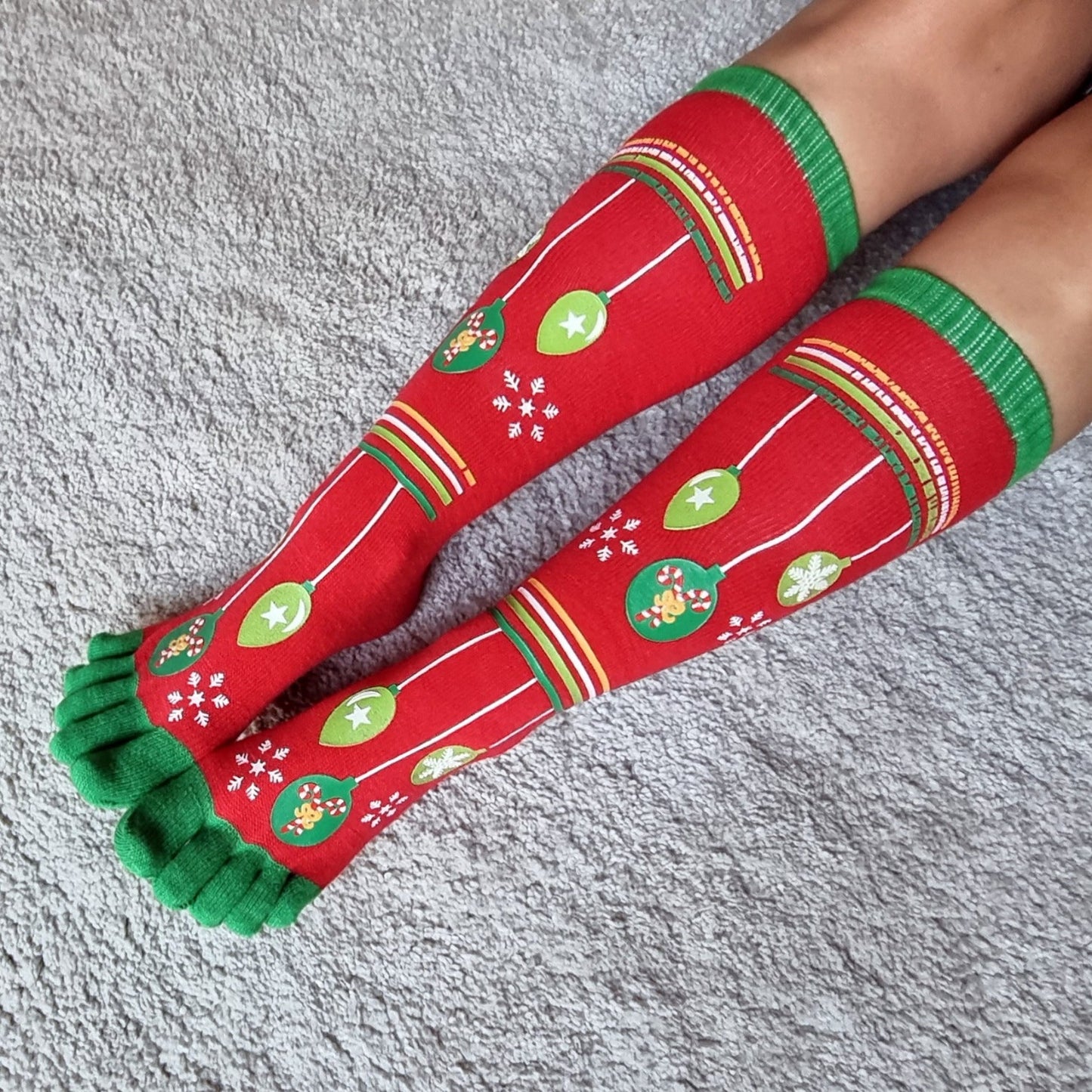 Chaussettes de Noël à orteils séparés rouges