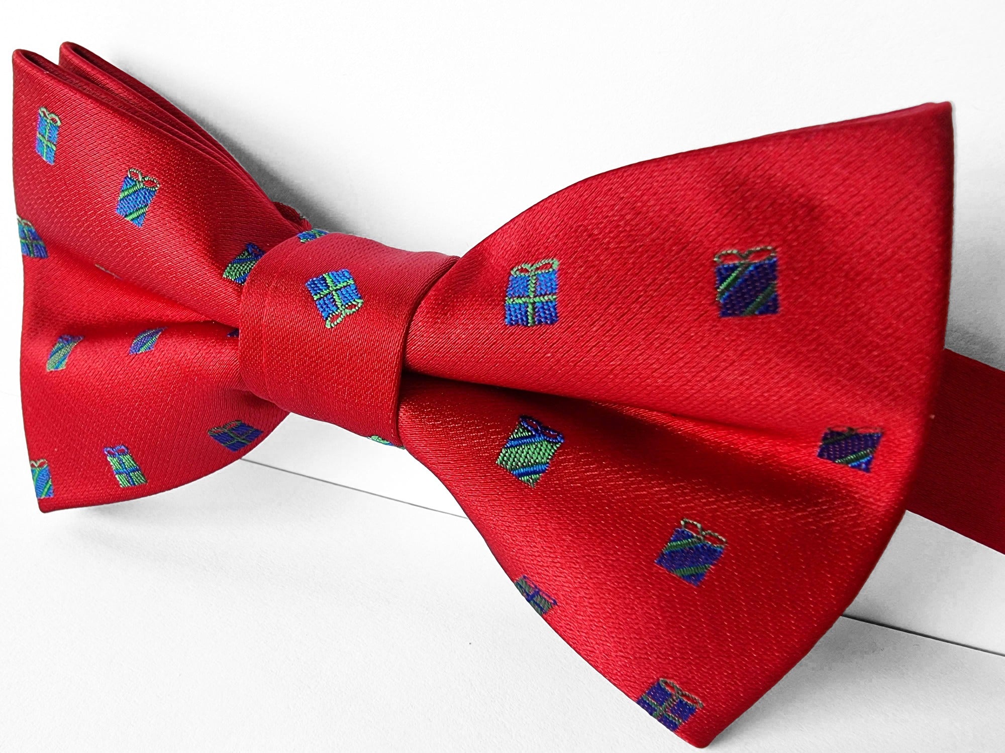 Christmas Bowtie "Christmas Gifts"