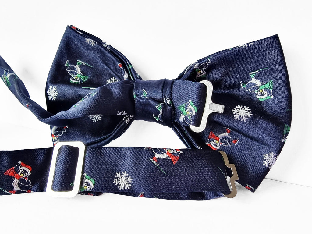 Christmas bow tie "Penguins on the ice rink"
