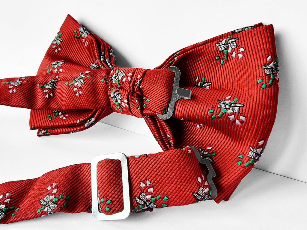  Christmas Bowtie "Red with Candy Canes"