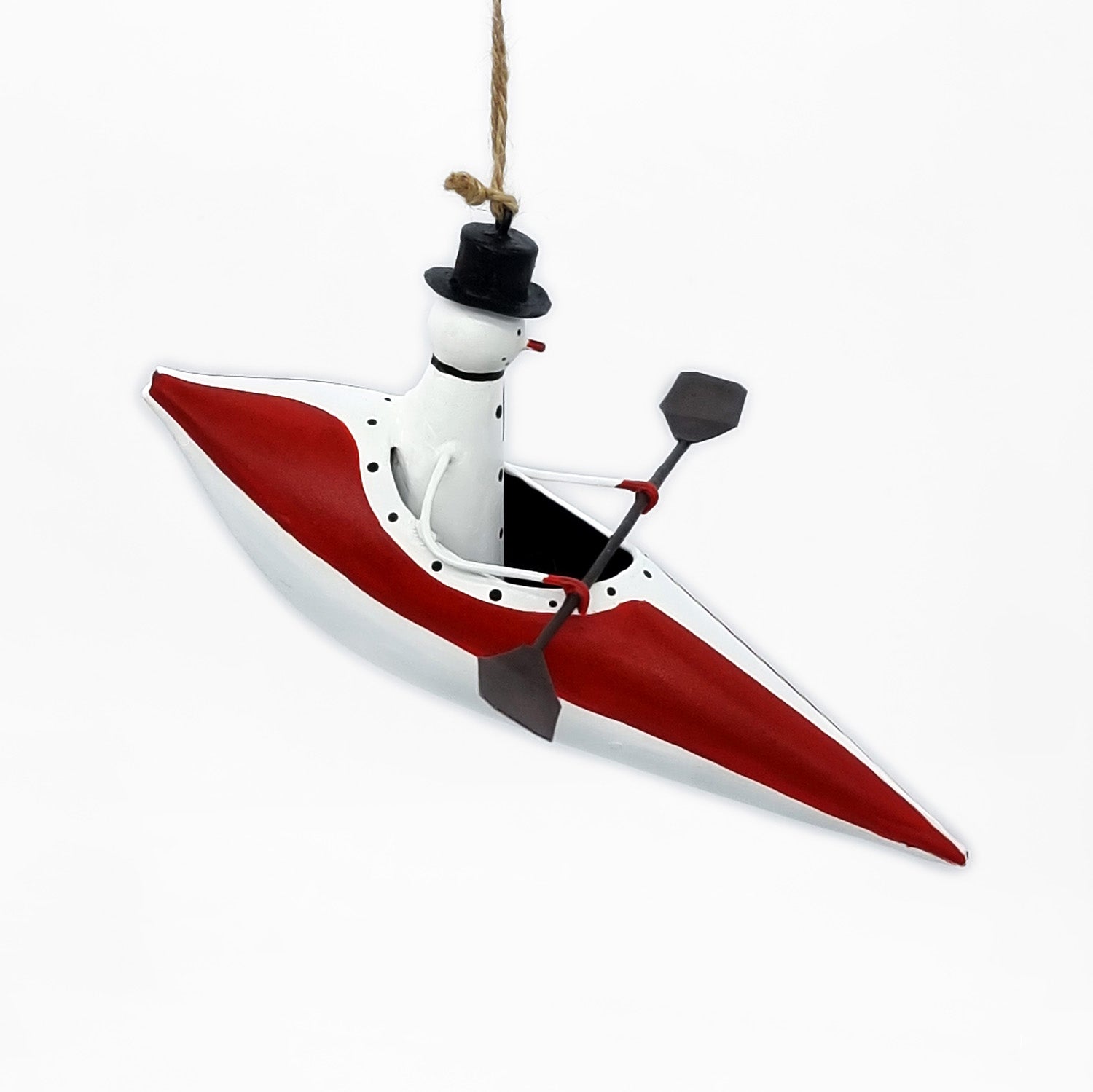 Bonhomme de neige fait du canoë