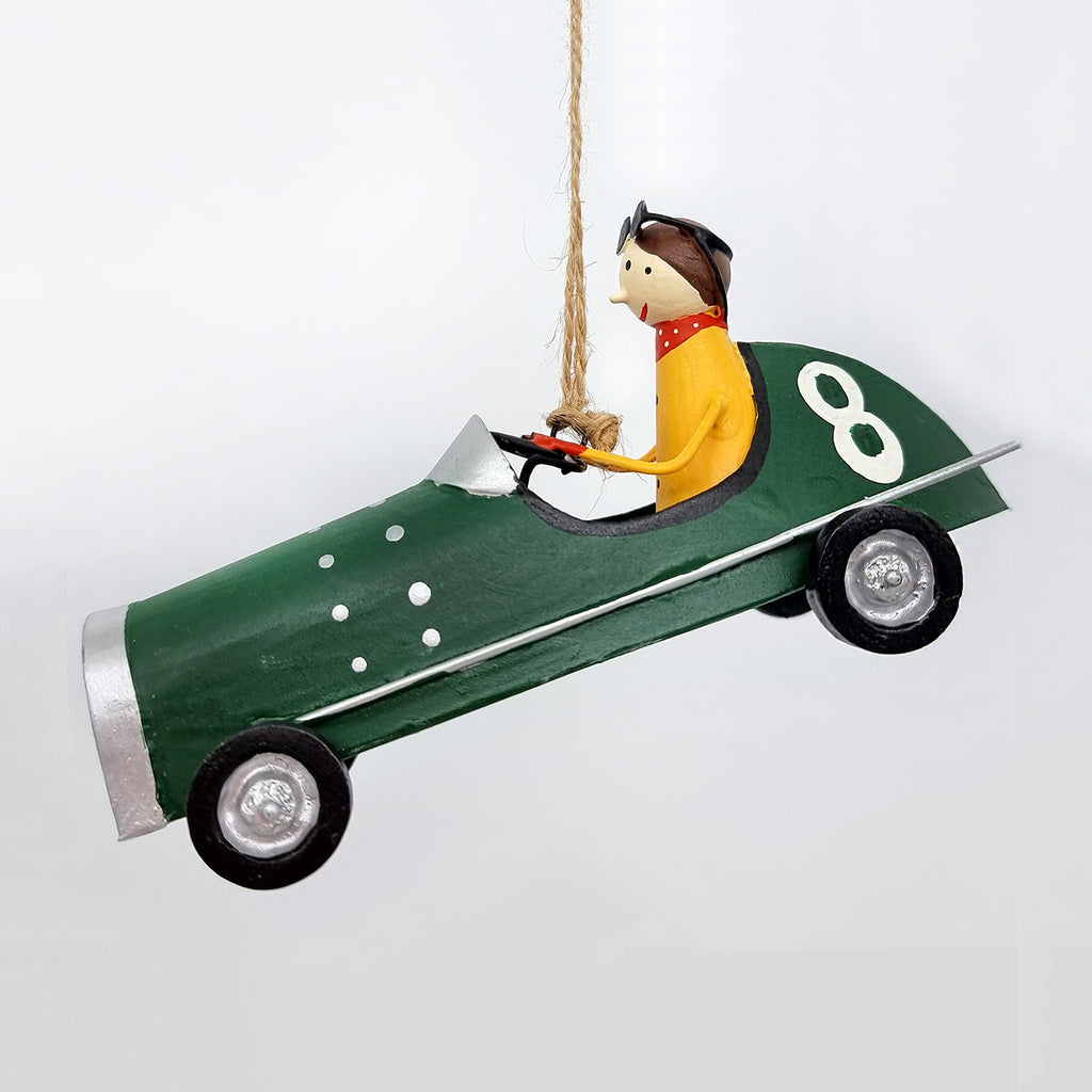Racing car
