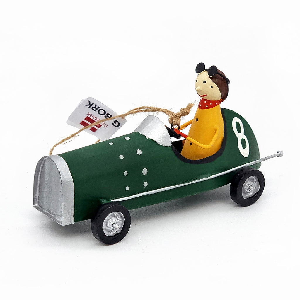 Racing car